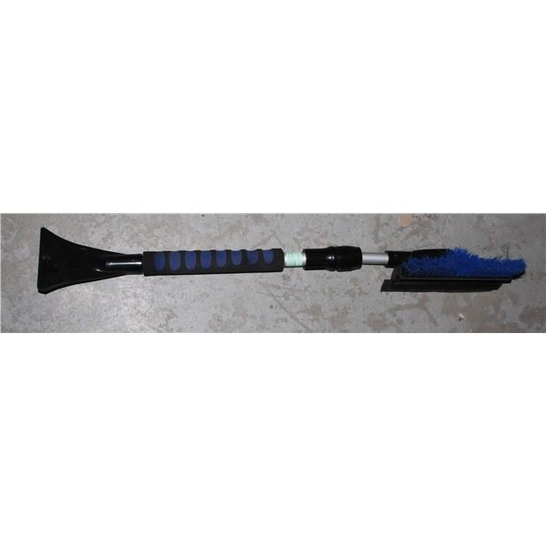 EXTENDABLE ALUMINUM SNOW AND ICE REMOVER