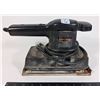 Image 1 : BLACK & DECKER FINISH SANDER 1/2 SHEET