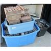 Image 1 : LOT OF BRICKS