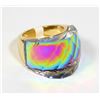 Image 1 : NEW WELL BUILT PRISM EFFECT SIZE 7 GOLD COLOR