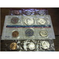 1969 US Mint UNC Set P/D/S