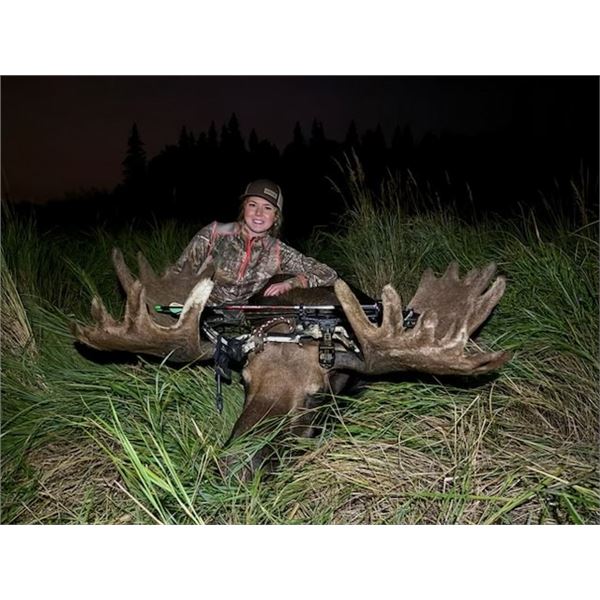 Canadian Moose/Whitetail Combo Hunt for 1