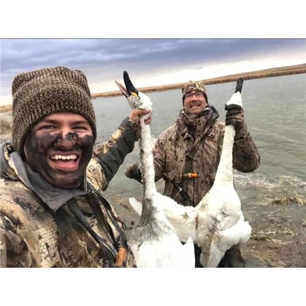 North Dakota Waterfowl Hunt/ 4 Days /2 Hunters