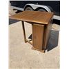 Image 17 : MID-CENTURY MODERN GATELEG DINING TABLE