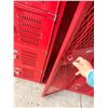 Image 12 : RED METAL INDUSTRIAL SCHOOL LOCKERS