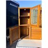 Image 7 : HOOSIER CUPBOARD IN EXCELLENT CONDITION
