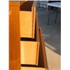 Image 4 : MID-CENTURY MODERN SOLID WOOD 5-DRAWER DRESSER