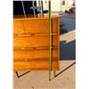 Image 6 : MID-CENTURY MODERN SOLID WOOD 5-DRAWER DRESSER