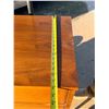 Image 8 : MID-CENTURY MODERN SOLID WOOD 5-DRAWER DRESSER