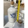 Image 17 : PFALTZGRAFF YORKTOWNE BLUE AND WHITE STONEWARE DISHES
