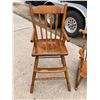 Image 2 : CHILD'S ROCKER AND HIGHCHAIR