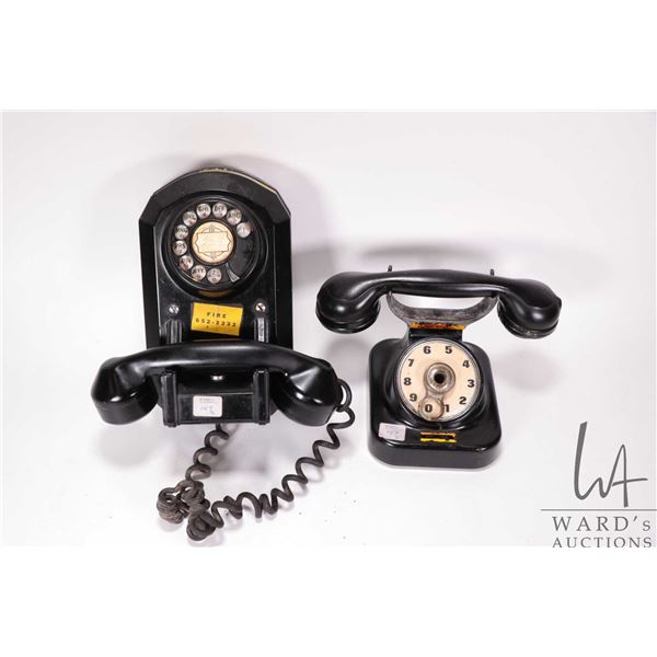 2 Vintage phones including a bakelite Siemens & Halski F Tist 1669 Linlenwahler Mafilo phone, and an