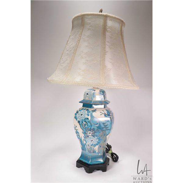 Ginger jar style blue and white porcelain lamp with gold accents, 26" in height