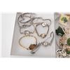 Image 3 : Selection of vintage and collectible jewellery including Jade, antique cocktail watches, pendants, n