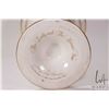 Image 4 : The Franklin Mint fine porcelain "Lady and the Unicorn Vase", 10 3/4" in height