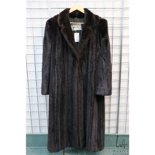 Hurtig Fur ladies vintage mink coat, appear size L