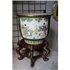 Image 4 : Chinese famille noire jardinere with garden scene 12" in diameter and includes wooden plinth