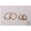 Image 1 : Two pair of 10kt yellow gold hoop earrings
