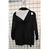 Image 3 : Woman's Liz Claiborne jacket, size small