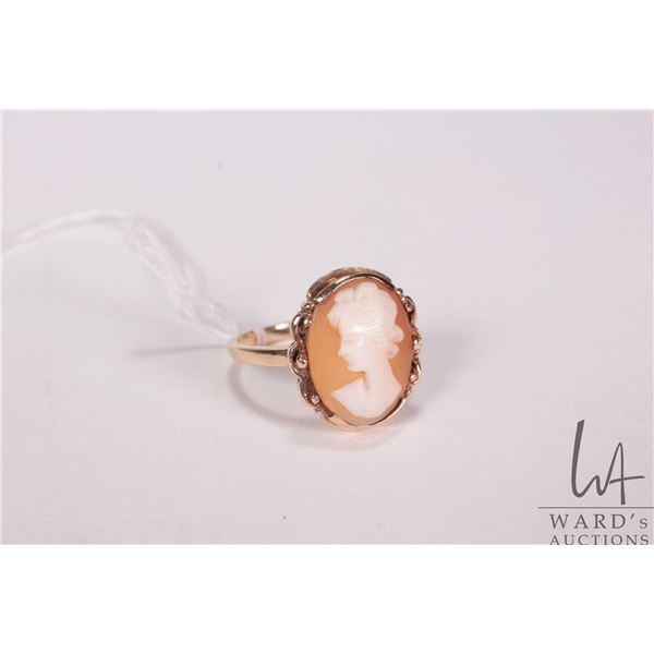 14kt yellow gold and carved cameo ring, size 6.5