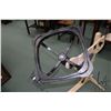 Image 2 : Grace Company adjustable embroidery table