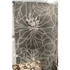 Image 1 : Modern charcoal and taupe floral carpet 60" X 96"