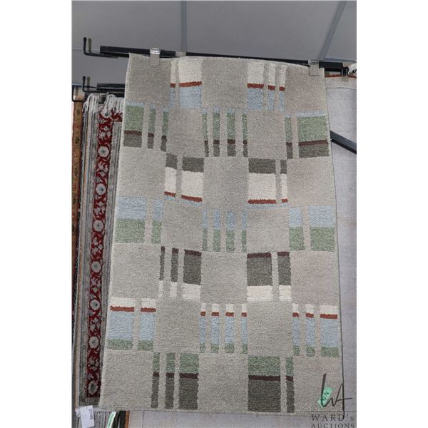 Modern rubber backed scatter rug, 36" X 48"