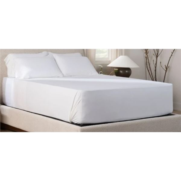 Purple SoftStretch Sheets Set / Queen / True White - Brand New