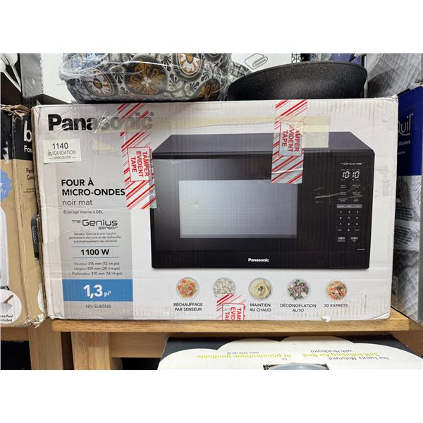 Panasonic 1.3 Cu Ft 1100W Genius Sensor Microwave- Open box , New Tested