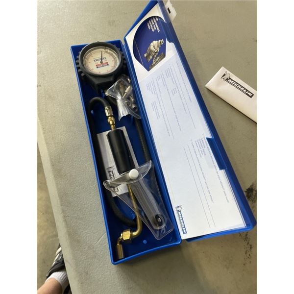 NEW SCHRADER MICHELIN PRESSURE GAUGE 10 - 170 PSI