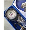 Image 2 : NEW SCHRADER MICHELIN PRESSURE GAUGE 10 - 170 PSI