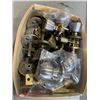 Image 2 : VINTAGE DOOR KNOBS AND BOX OF BRACKETS