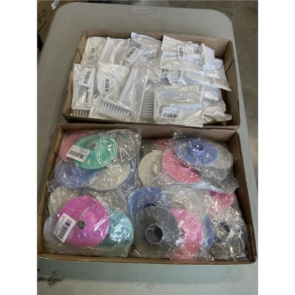 TRAY OF NEW SILICON DRAIN STOPPERS, TRAY OF NEW SOFT CLEANING BRUSHES