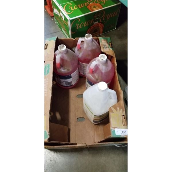 BUCKET OF CLOTHESLINE FRESH LAUNDRY DETERGENT (18.95 L) AND 3 BOTTLES ZEP FS SUPERMARKET SANITIZER (