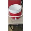 Image 2 : 3 COLEMAN COOLERS