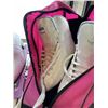 Image 3 : 2 PAIRS OF FIGURE SKATES AND PAIR OF SKI BOOTS