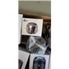 Image 3 : 9 PORTABLE WIRELESS SPEAKERS