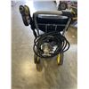 Image 4 : CHAMPION 2600 PSI GAS POWERED PRESSURE WASHER