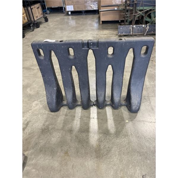 PLASTIC WATER FILLABLE BIKE RACK