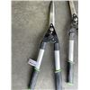 Image 2 : 2 PAIRS OF GARDEN PRUNERS