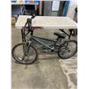 Image 5 : MONGOOSE BMX BIKE
