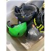 Image 5 : 8 ASSORTED SNOW ANDF SUMMER HELMETS IN TOTE WITH LID