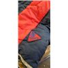 Image 4 : 4 SLEEPING BAGS - 2 ADULT AND 2 KIDS