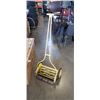 Image 1 : PUSH MOWER