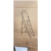 Image 2 : NEW ALUMINUM PAINTERS LADDER