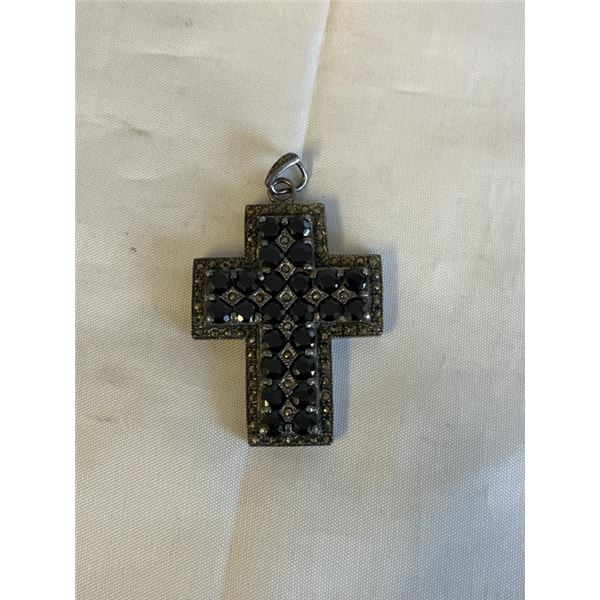 VINTAGE STERLING SILVER W/ FACETED BLACK STONES CROSS PENDANT, MARKED 925