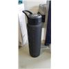 Image 3 : 6 NEW ASSORTED SIZE WATER BOTTLES