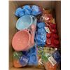 Image 4 : TRAY OF NEW AMAZON OVERSTOCK PET SUPPLIES AND TOYS