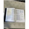 Image 3 : DUNGEONS AND DRAGONS HARDCOVER 3 BOOK BOX SET