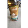 Image 3 : 4 BOTTLES OF DOLCELLA GOURMET SYRUP, VANILLA FLAVOR AND 2 LE PRO DELUXE ALL PURPOSE CAPES